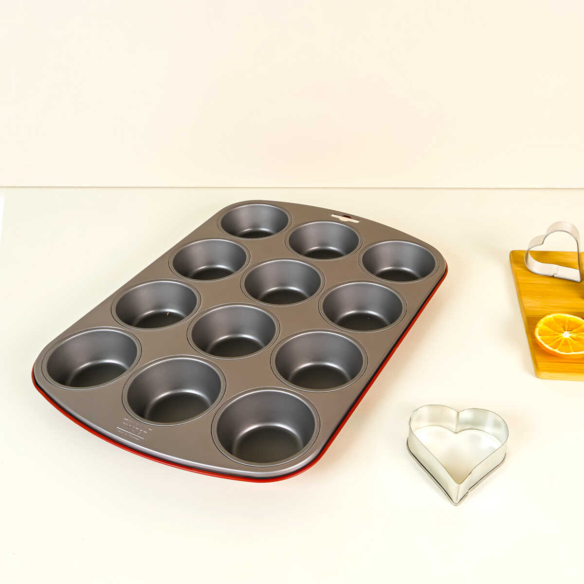 kaiser-classic-plus-muffin-kalibi-12-li-kirmizi-kaiser-91236-34-B